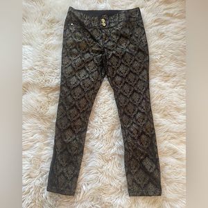 Thalia Sodi black with gold details jeans size 6 NWOT